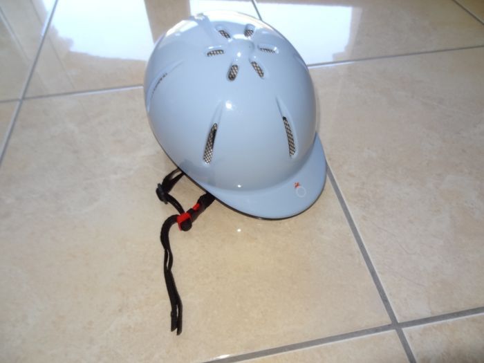 Bombe equitation neuve Fouganza - photo numéro 3