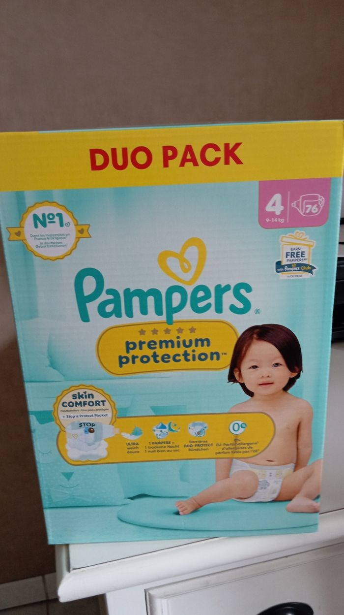 Duo pack Pampers premium protection taille 4 neuf jamais ouvert