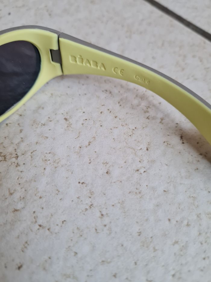 Lunette de soleil bébé béaba 4 à 12 mois neuf - photo numéro 8