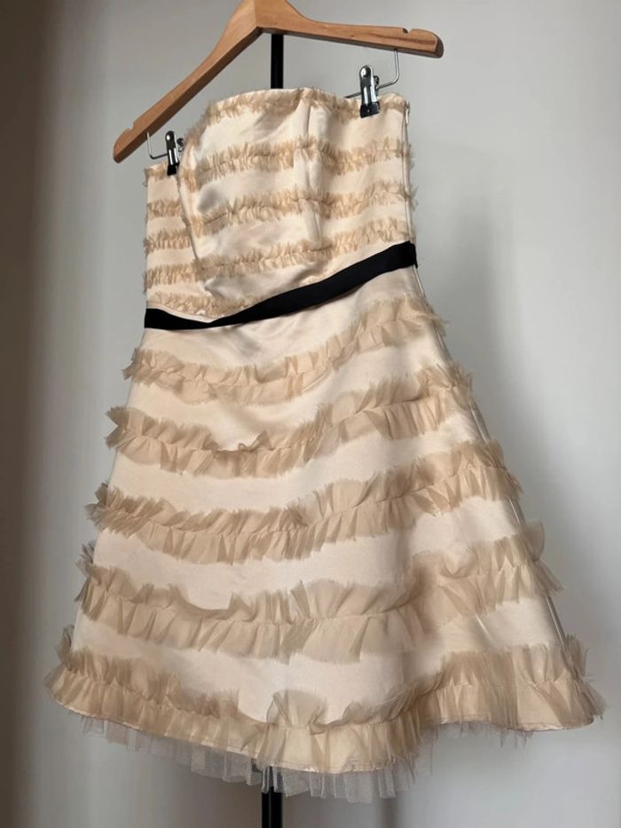 Robe bustier beige évasé M River Island