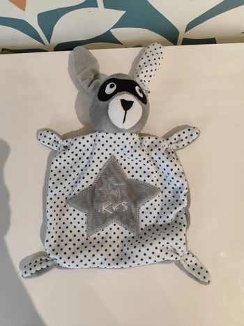 Doudou plat lapin ikks