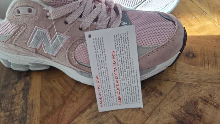 Baskets New Balance 2002R rose Taille 39 - photo numéro 7
