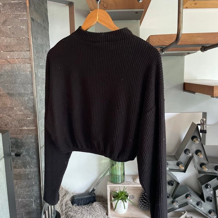 pull en laine noir - photo numéro 2