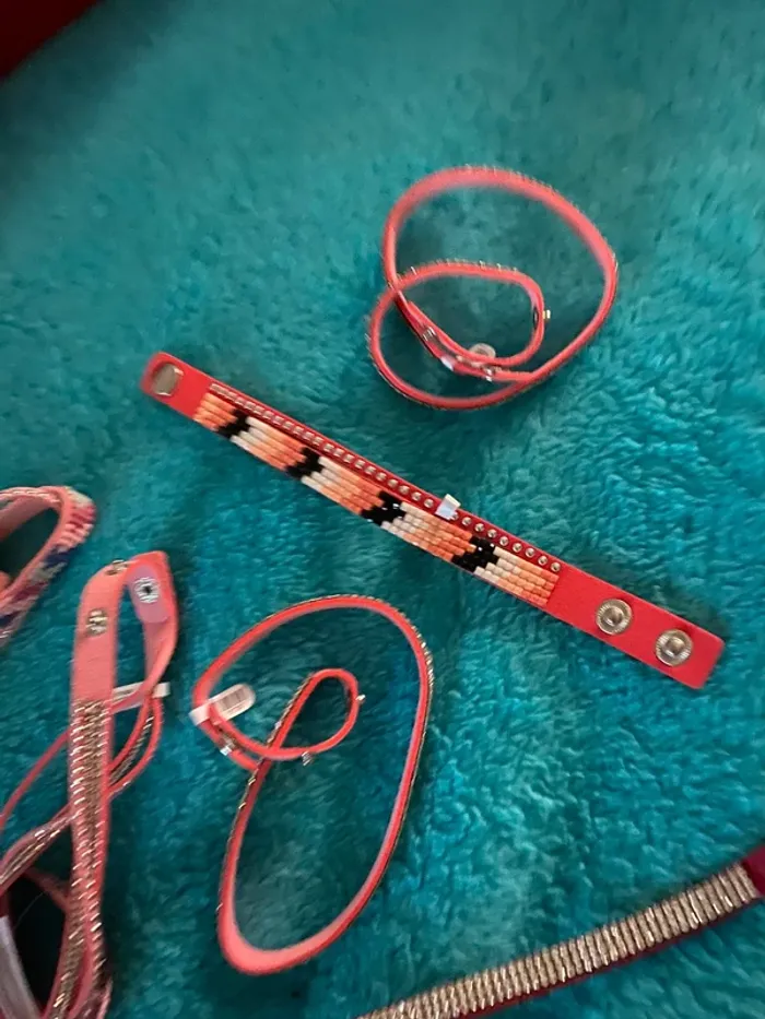 Bracelets 2 euros pour 1 - photo numéro 4