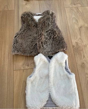Lot de deux gilets sans manches