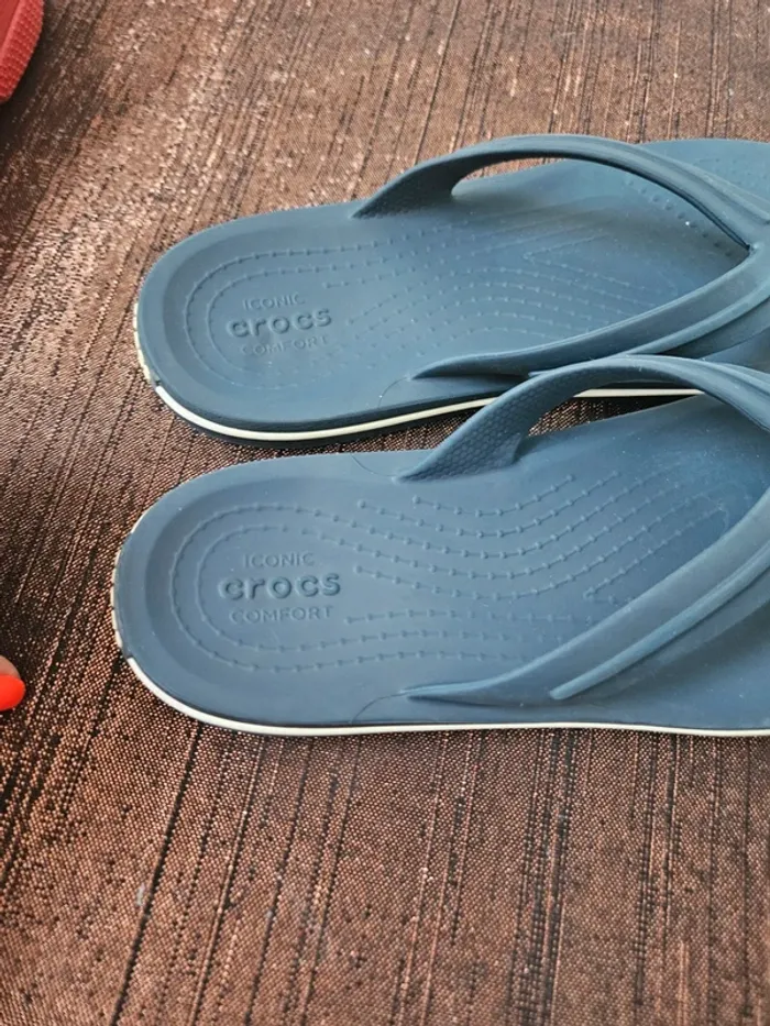 Tongs Crocs - photo numéro 2