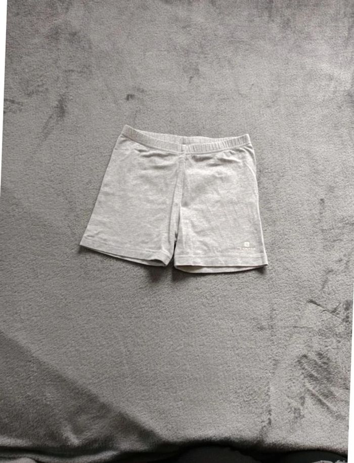 Short 8 ans