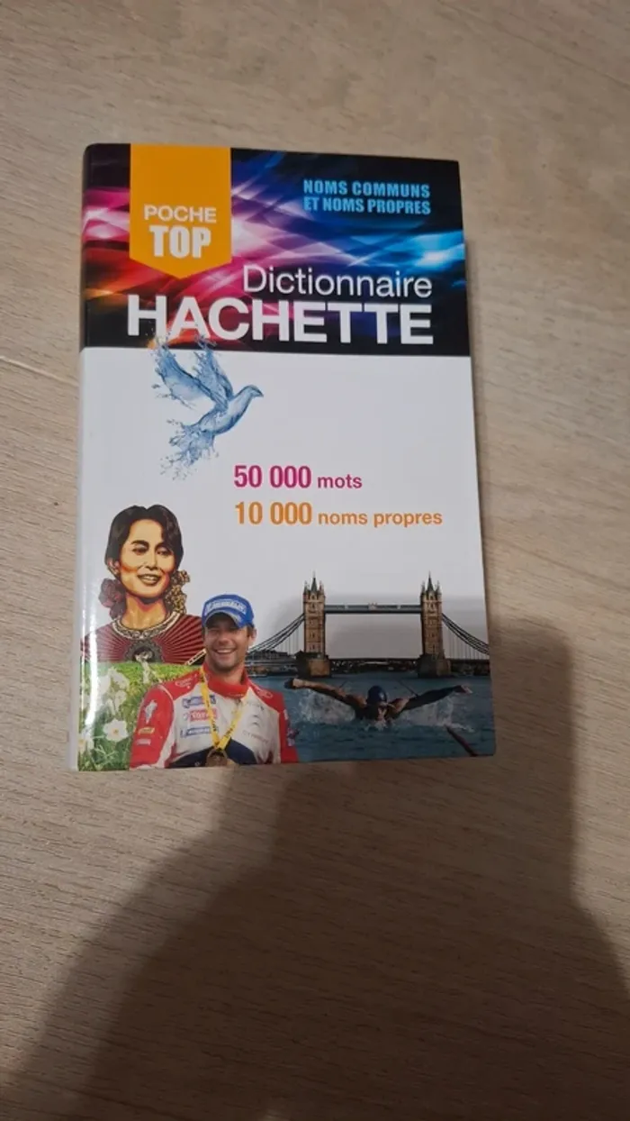 Dictionnaire  hachette