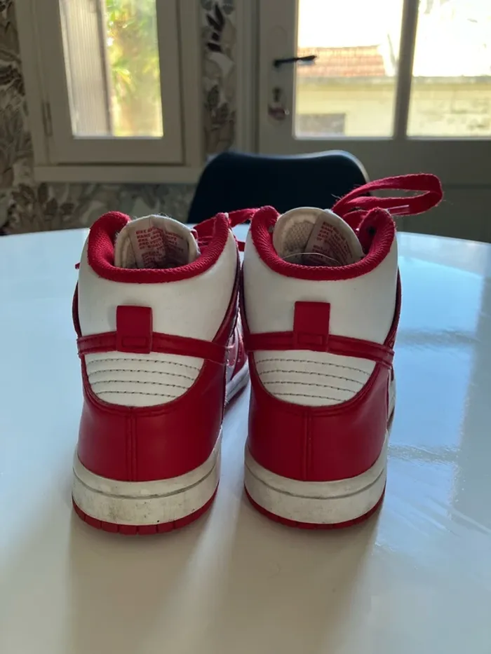 Basket Nike Dunk haute rouges pour enfant - photo numéro 2