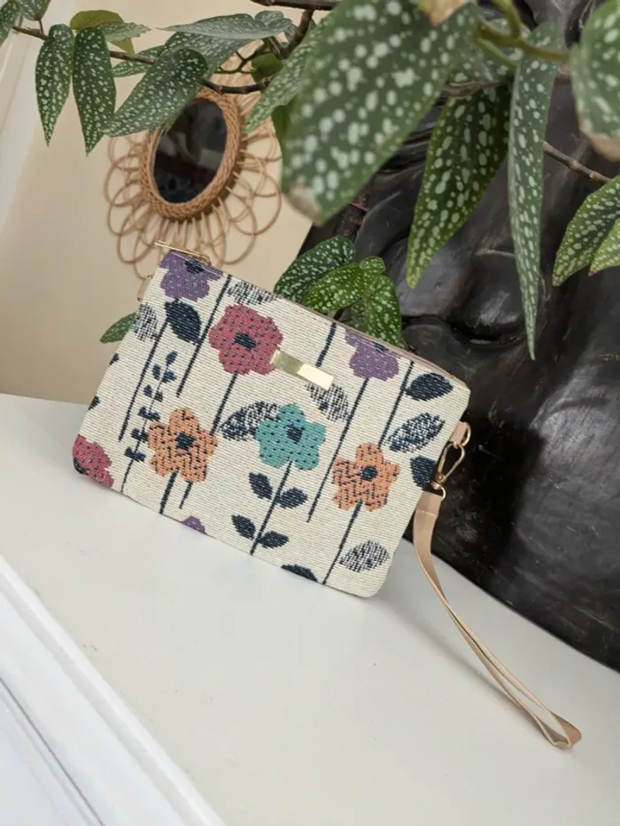Sac à main en paille brodé – fleurs champêtres – style bohème chic - photo numéro 4