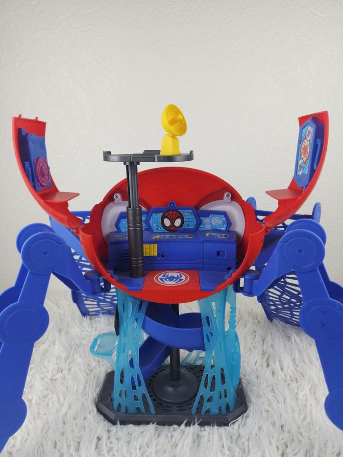 Quartier général spidey et ses amis sons et lumières avec véhicule et figurine de Spidey marque Spidey and his amazing Friends 🎅 - photo numéro 8