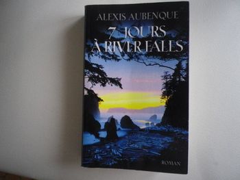 7 JOURS A RIVERFALLS