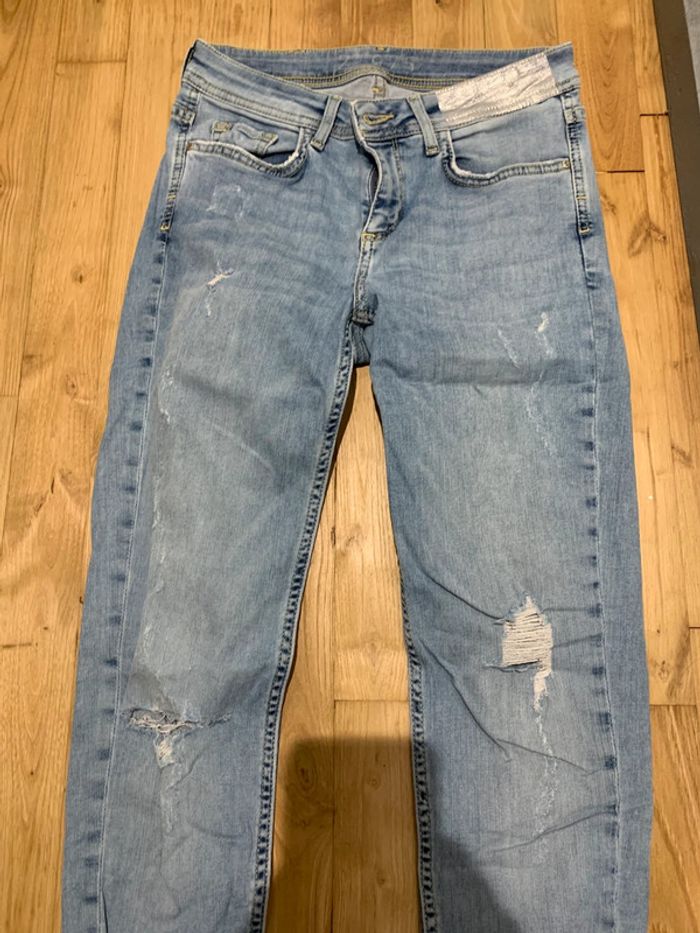 Jean femme Zara taille 34 - photo numéro 3