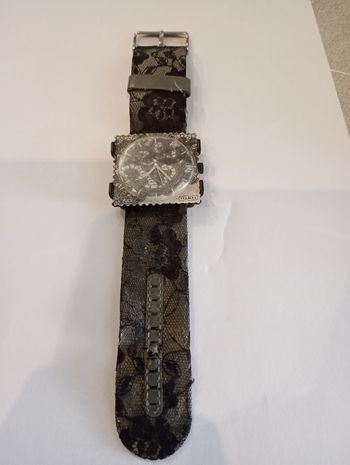 Montre dentelle Stamps