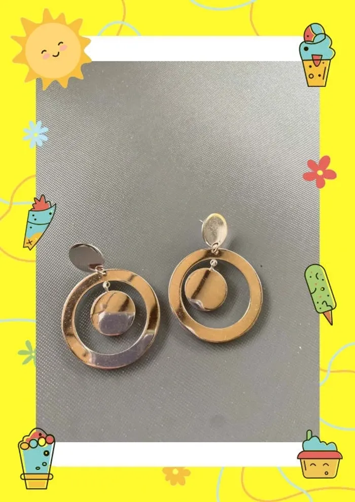 Boucle d’oreille cercle argenté