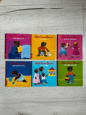 Lot livres petit ours brun