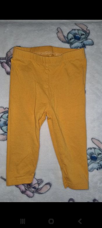 Leggings 6 mois en très bon état