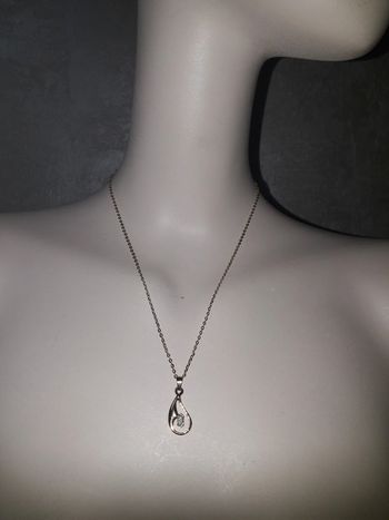 chaine fantaisie doré avec pendentif neuve