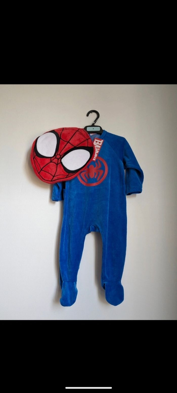 Dors bien marvel 9 mois spiderman