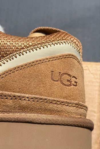 Baskets UGG Lowmel marron taille 38