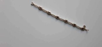 Bracelet couleur  argent avec  pierre prune