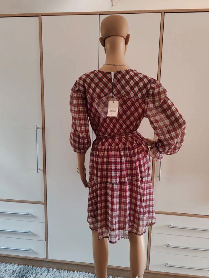 Robe neuve - photo numéro 2