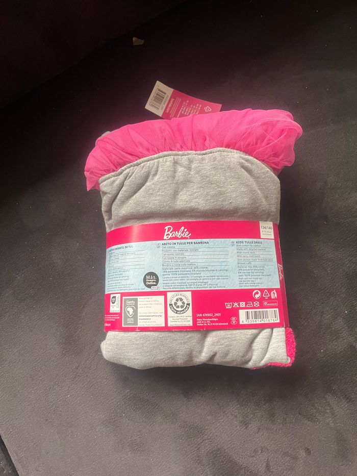 Robe Barbie 8-10 ans - photo numéro 2