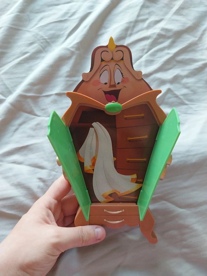 Garde robe figurine - photo numéro 2