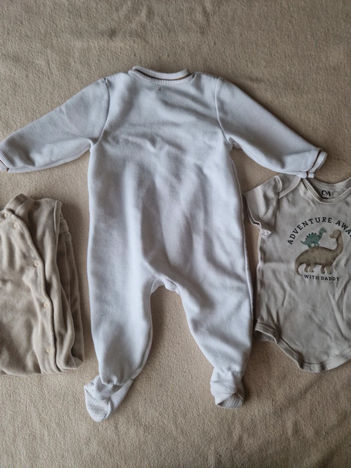 Lot 2 pyjamas 12 mois 1 pièce ouverture avant - photo numéro 5