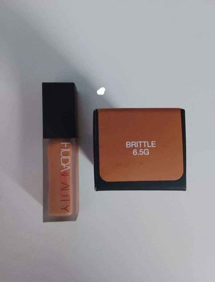Hudabeauty Fauxfilter luminous matte correcteur liquide consealer brittle 6.5g 9ml neuf - photo numéro 2