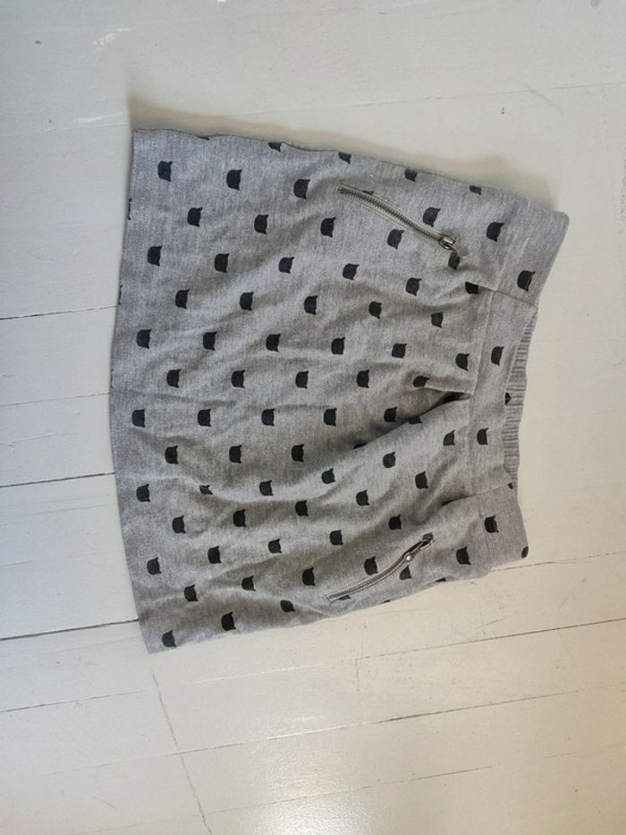 Jupe courte chats - photo numéro 2