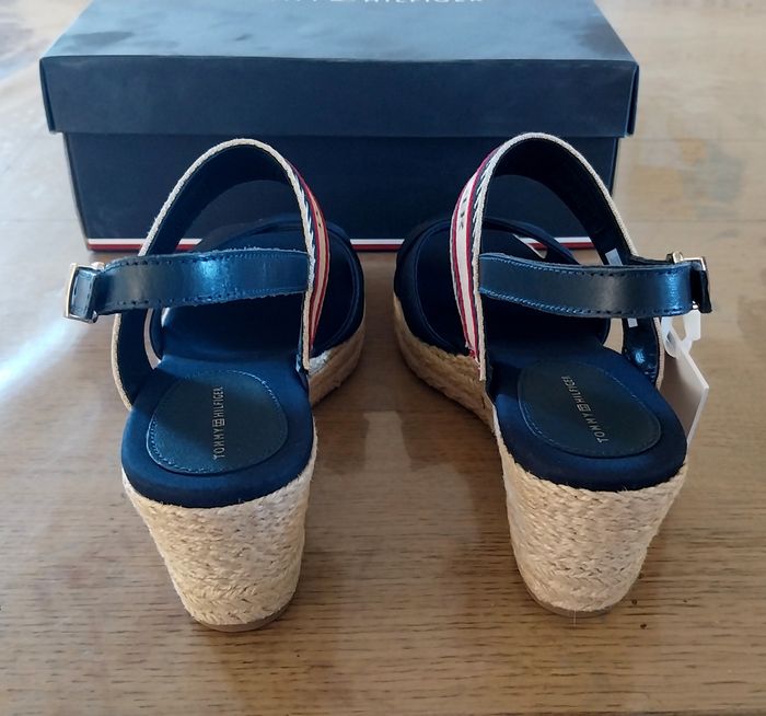 Sandales compensées femme pointure 40 neuves - photo numéro 5