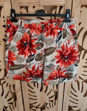 Short à revers imprimé fleuri T 40 Esmara