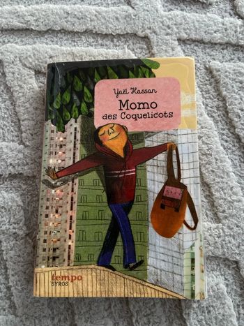 Momo des Coquelicots de Yael Hassan