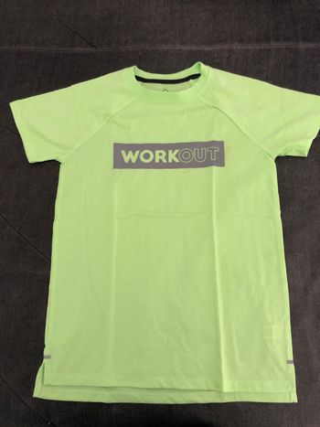 T.shirt 11/12 ans vert
