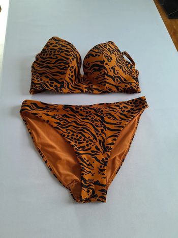 Maillot de bain 2 pièces  H&M taille 36 motif zèbre