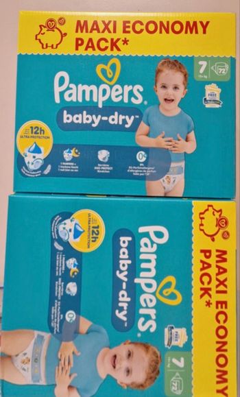 2 cartons de couches Pampers taille 7