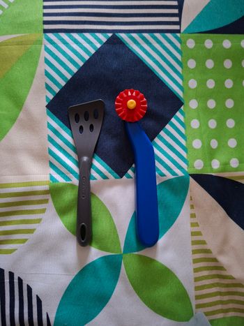 Lot de 2 ustensiles pour dînette 