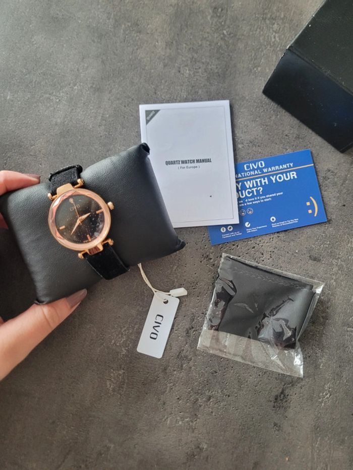 Montre femme - photo numéro 2