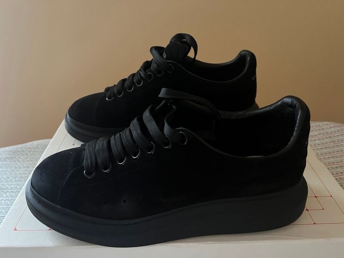 Alexander McQueen / Daim noir - photo numéro 6