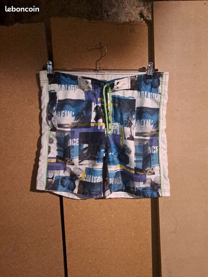 Short de bain taille 14 ans garçon - photo numéro 1