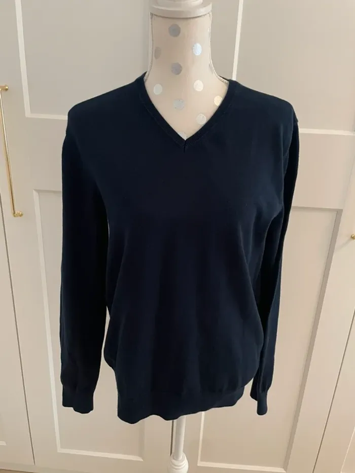 Pull marine col V , bio coton taille M neuf