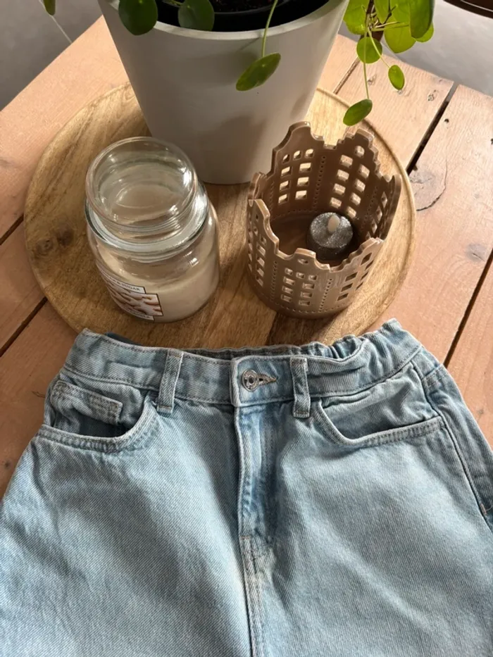 Short Mom taille 9/10 ans - photo numéro 2