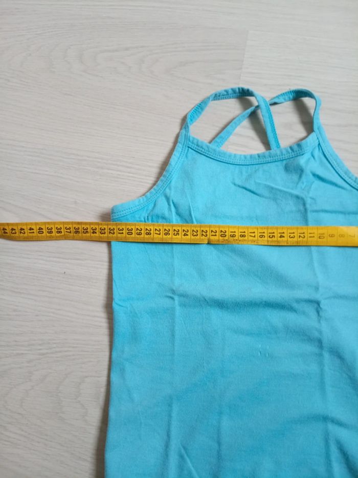 Top bleu - photo numéro 2