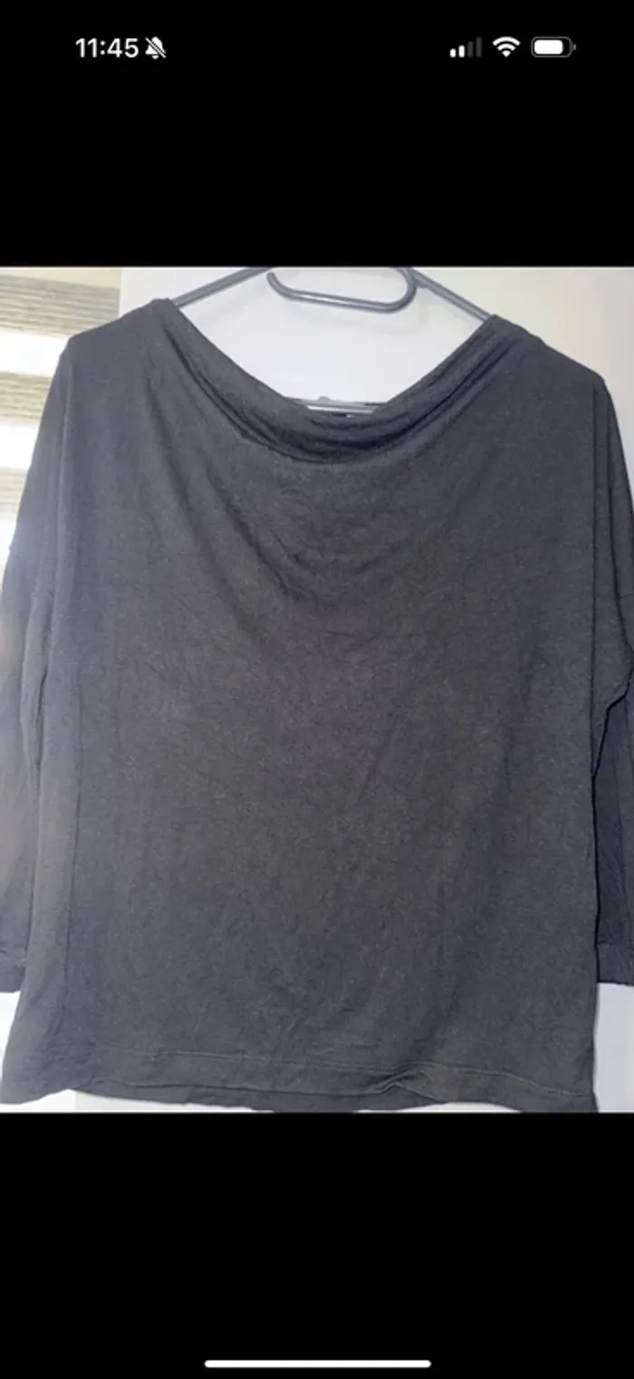 Blouse noir taille L c&a bonne etat - photo numéro 2