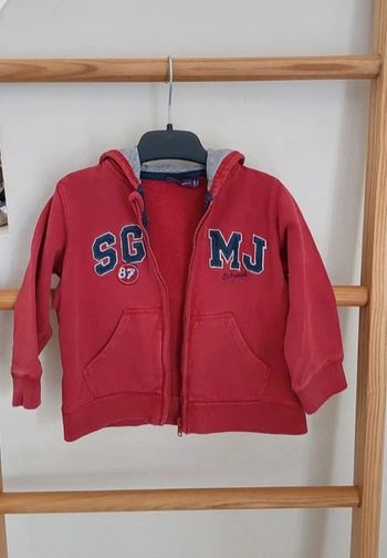 Veste gilet en sweat rouge capuche et fermeture éclair 12/18 mois 81 cm Sergent Major