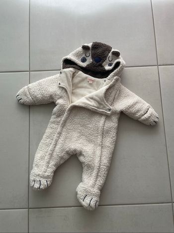 Combinaison hiver taille 3 mois