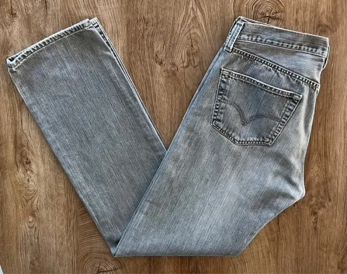 Jean/pantalon gris clair Levi's 501 pour homme, taille : W 34 L 36 (44 taille française) - photo numéro 3