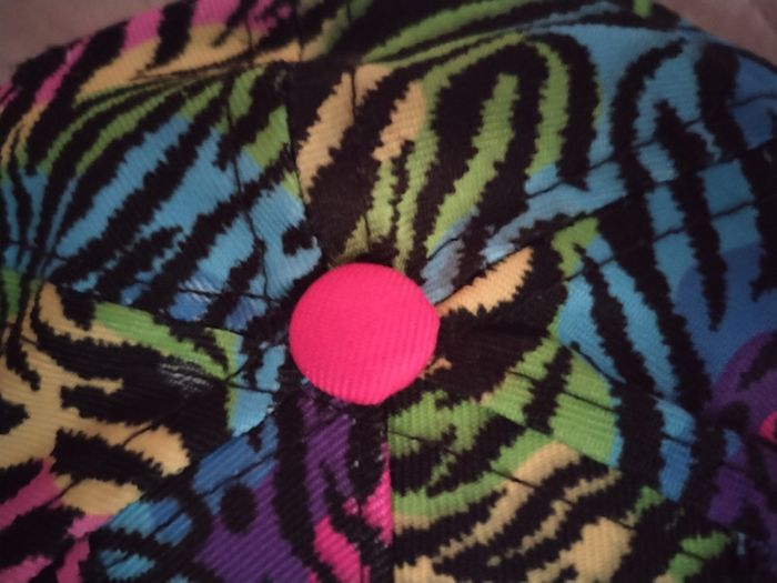 Très belle casquette réglable chat multicolore neuve - photo numéro 5