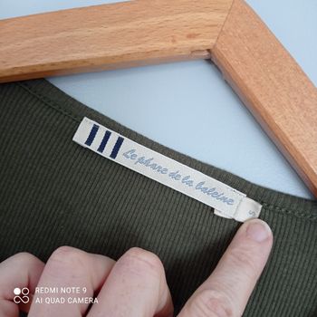 T-shirt kaki t36 le Phare de la baleine